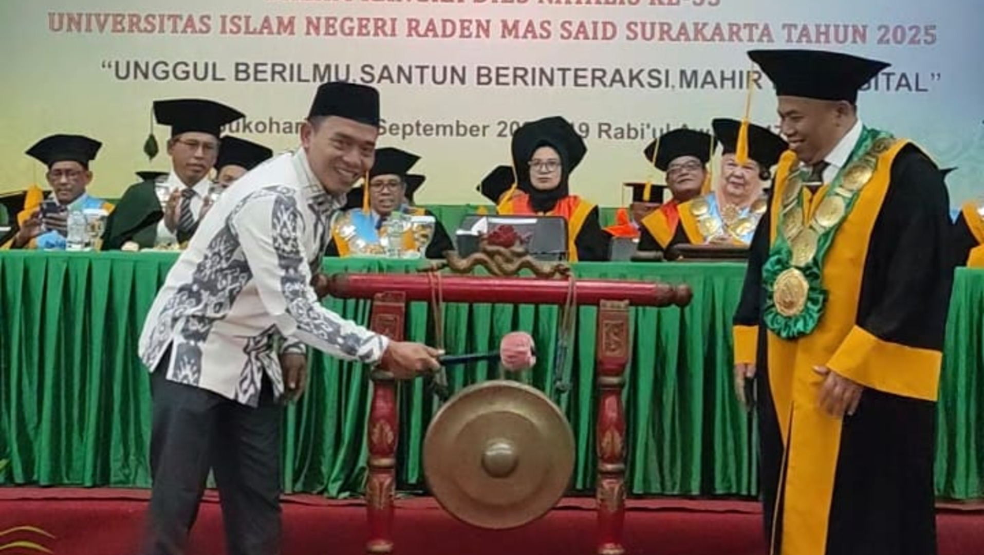 BWI Luncurkan Gerakan Wakaf Uang Dana Abadi di Dies Natalis ke-33 UIN Raden Mas Said Surakarta